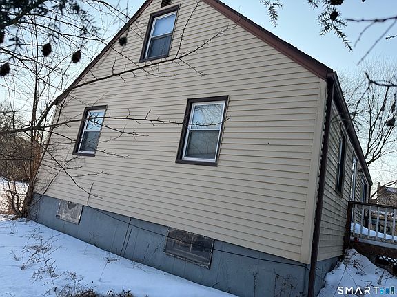 5th image of 159 Evergreen Road