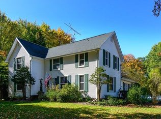 8880 Cedar Lake Rd, Pinckney, MI 48169