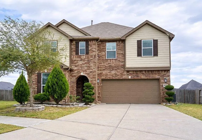 22326 Davenport Downs Ln — Photo 1