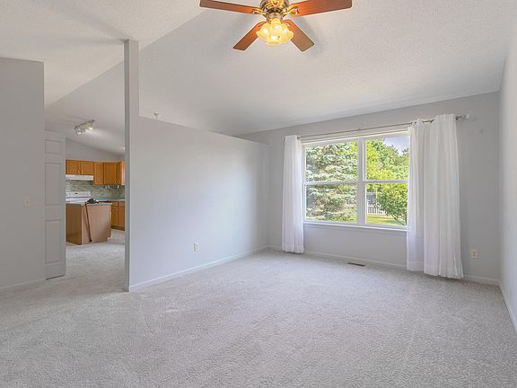4th image of 9867 Blake Blvd