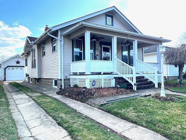 1st image of 806 E 5th Ave