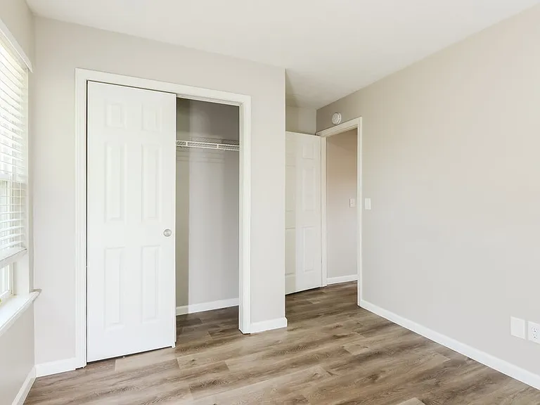 5724 Blackley Ln — Photo 11