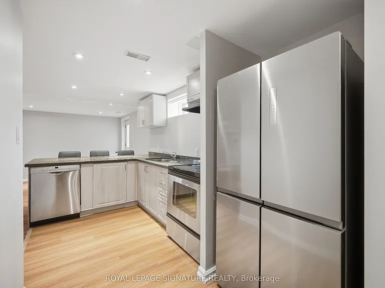 53 Guery Cres #2 — Photo 17