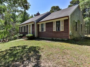 18 Cannon Hill Dr, Harwich, MA 02645