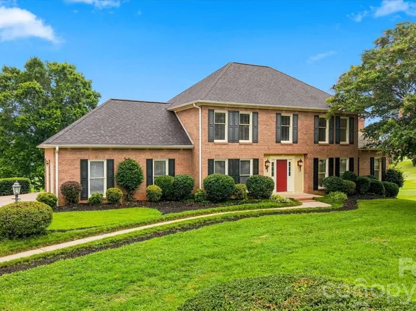 18 Meandering Way, Granite Falls, NC 28630