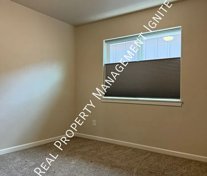 64625 Wood Ave — Photo 11