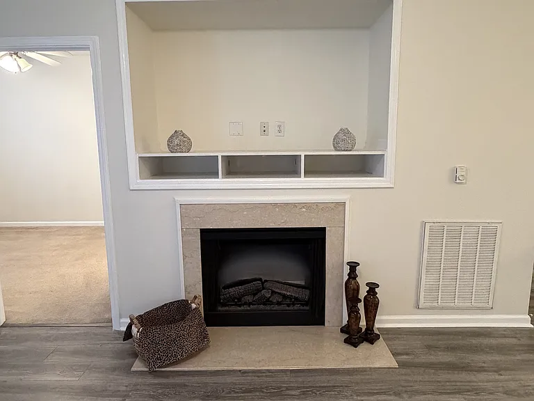 635 Marshtree Ln #1-206 — Photo 4