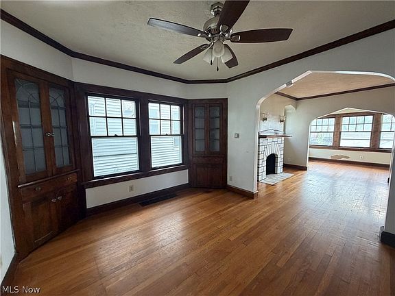4th image of 8127 Garfield Blvd
