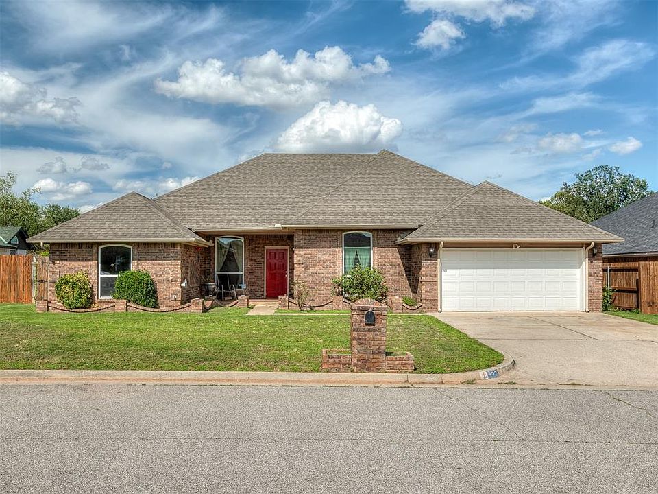 1st image of 432 Cactus Rd