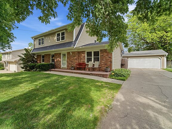 2nd image of 3035 SW 39th St