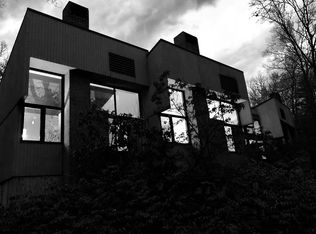 732 West St, Carlisle, MA 01741