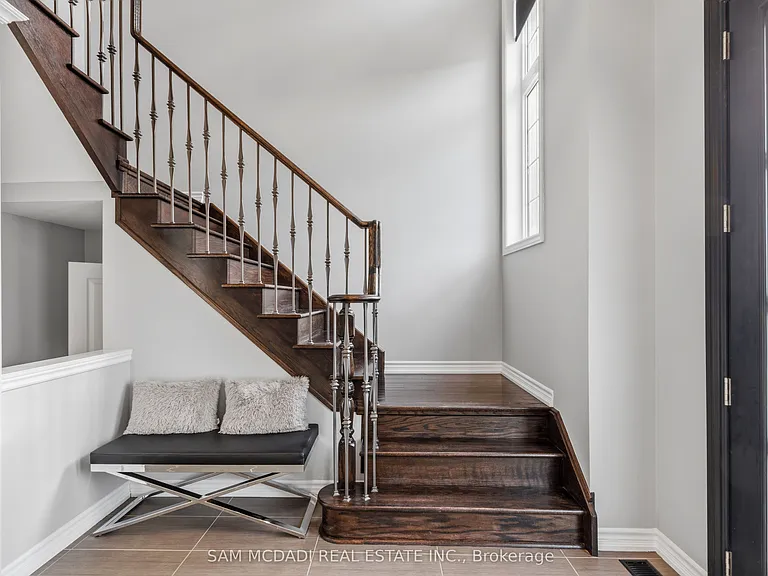 59 Kalmia Rd — Photo 24