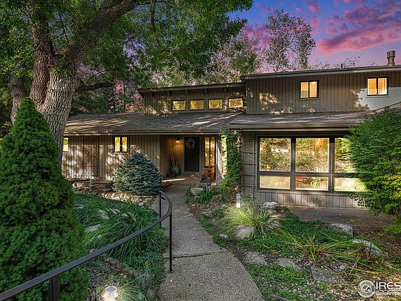 2nd image of 1112 Forest Hills Ln