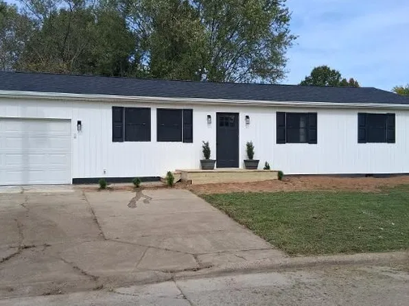 94 Elm St, Parkersburg, WV 26142