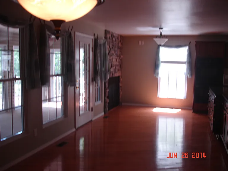 530 SE 325th Rd — Photo 2