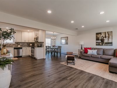 37 Hillcrest St, Ronkonkoma, NY, 11779