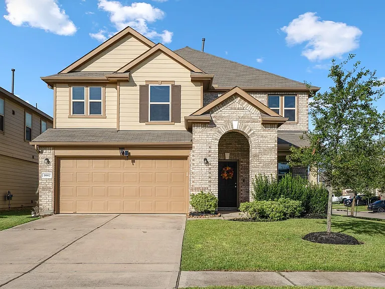 18802 Bailey Oaks Ln — Photo 1