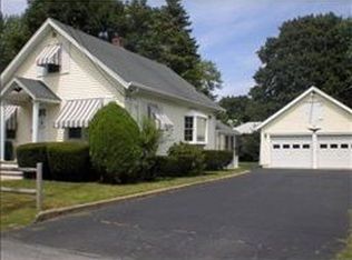 93 3rd Ave, Warwick, RI 02888