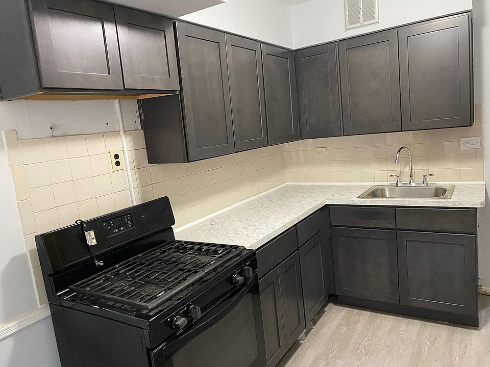 1st image of 2607 Batchelder St Floor 1