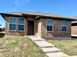 1226 Reed Parke Rd, Burleson, TX 76028