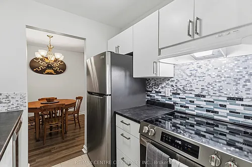 2230 Trafalgar St Photo 1