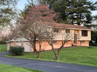 5373 Camp Meeting Rd, Center Valley, PA 18034