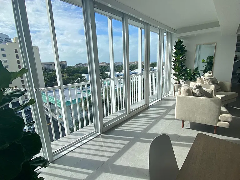 590 Ocean Dr #8B — Photo 5