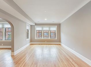 Pleasant Court, Oak Park, IL 60302