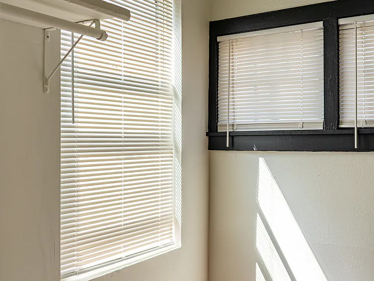 117 Midway Ave #1 — Photo 6