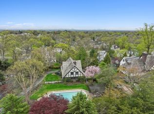 277 Up Mountain Ave, Montclair, NJ 07043