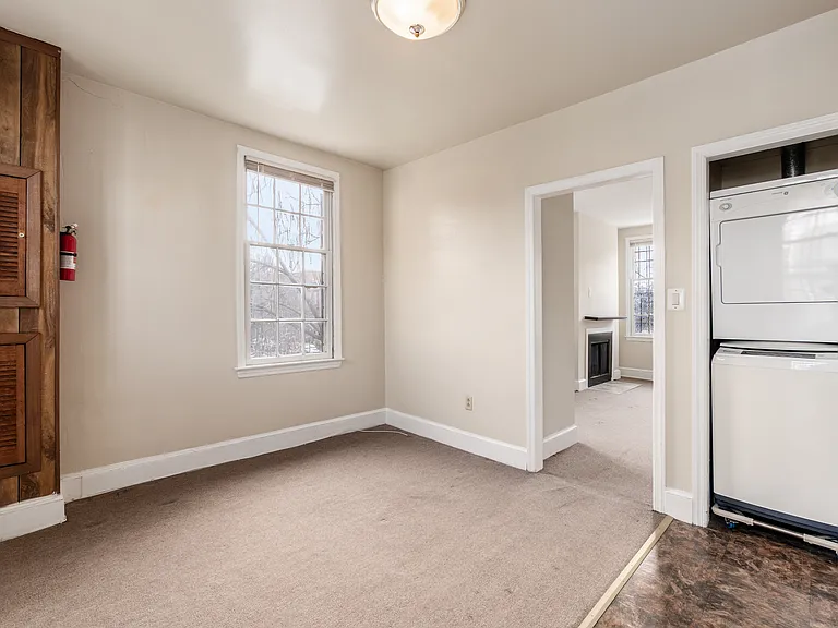 722 E St NE #2 — Photo 11