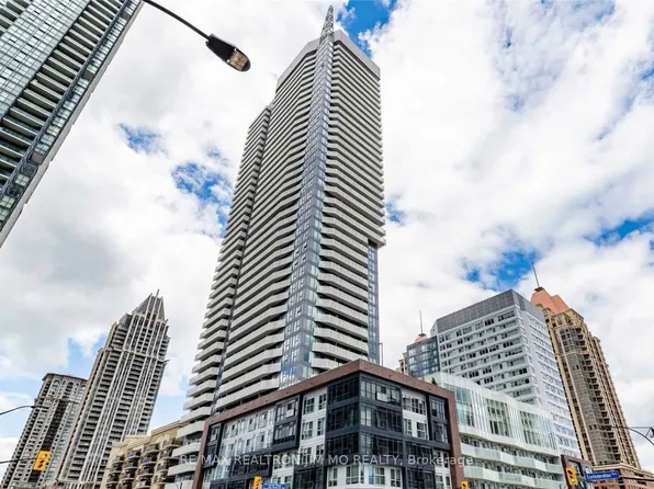 4065 Confederation Pkwy, Mississauga, ON
