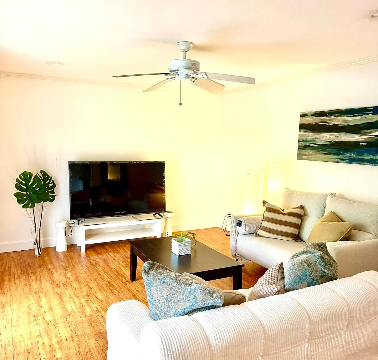 Villa La Jolla Dr, La Jolla — Photo 1