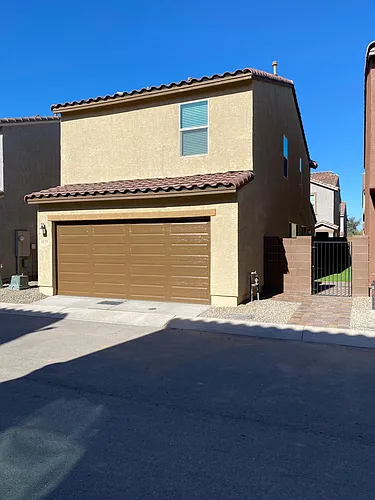 1039 E Descent St Photo 1