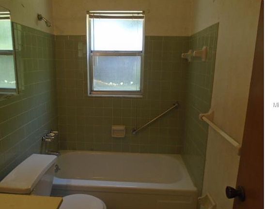 3rd image of 4990 Jonquil Pl N