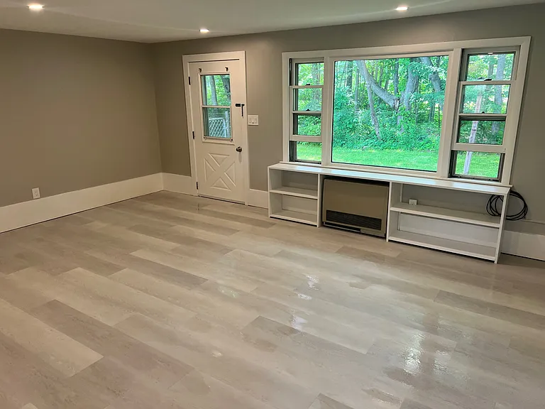 217 N Main St #F — Photo 3