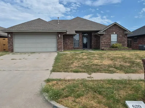 620 Madeline Ln, Moore, OK 73160