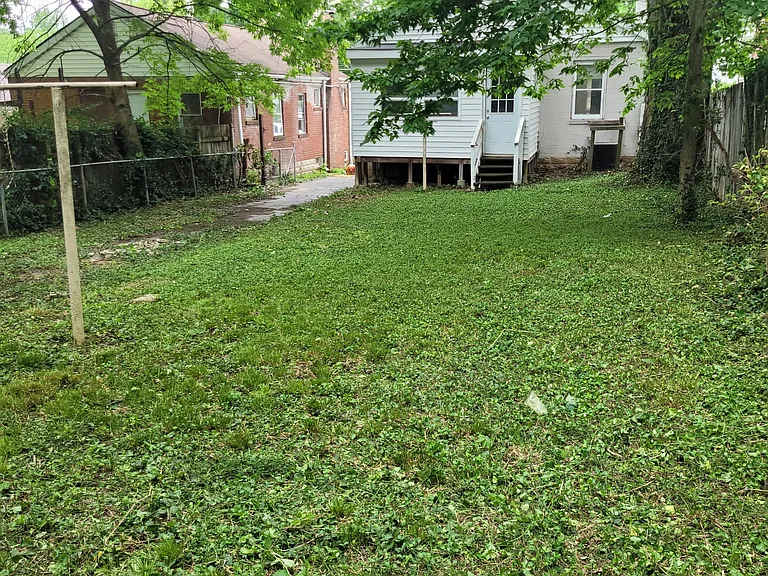 22 N Harvey Ave — Photo 12
