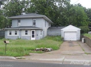 318 E Delaware St, Decatur, MI 49045