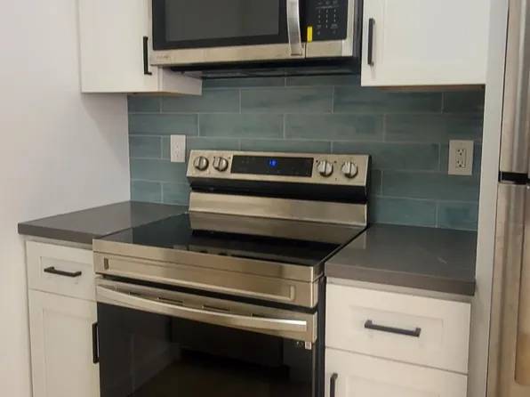 351 Hanover Ave, Oakland, CA