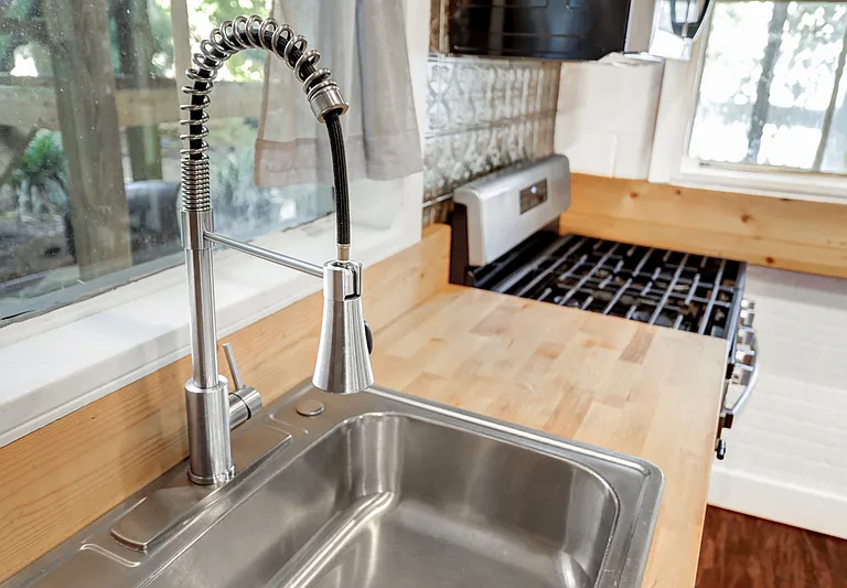 121 E Chestnut St #121B — Photo 18