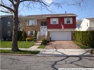 47 Eltinge St, Staten Island, NY 10304
