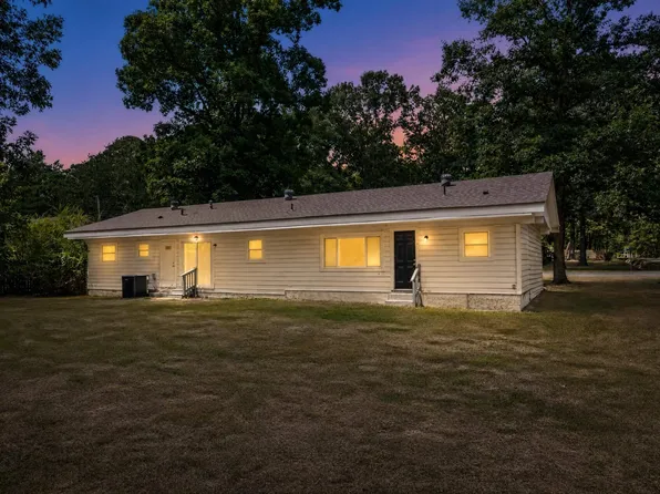 25 Caylor Ln, Little Rock, AR 72209