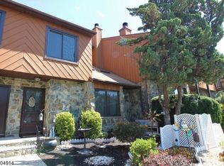 8I Brookside Hts #141, Wanaque, NJ 07465