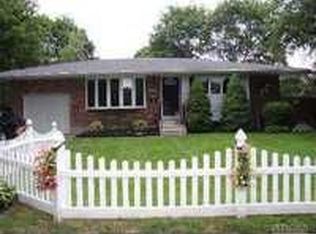 373 Moriches Rd, Saint James, NY 11780