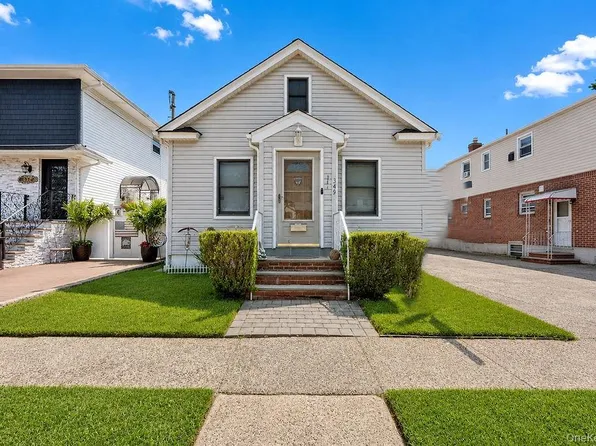 349 Werns Avenue, Elmont, NY 11003