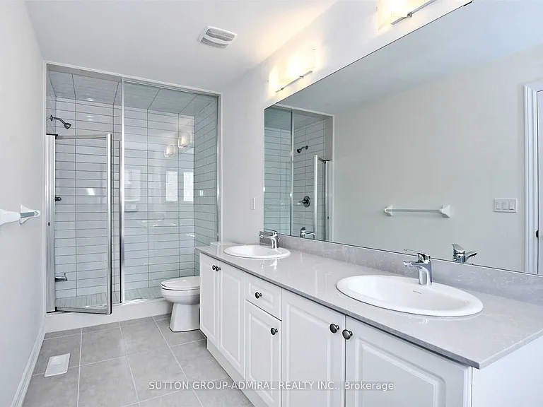 1477 Blackmore St — Photo 12