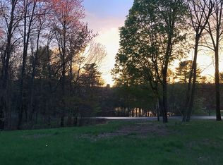 45 Bunker Hill Rd, Auburn, NH 03032