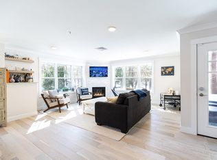 2075 Lafayette Rd #B16, Portsmouth, NH 03801