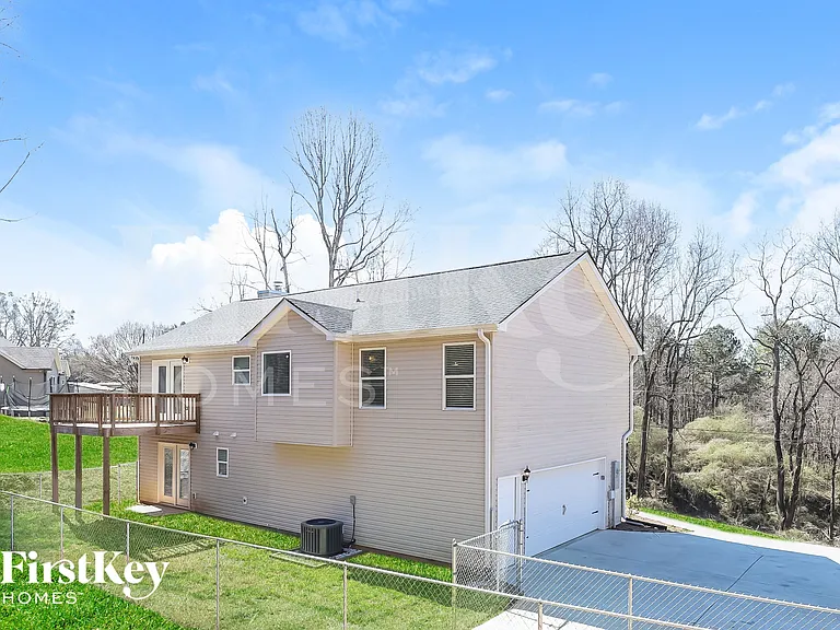 4104 Belvedere Cir — Photo 14